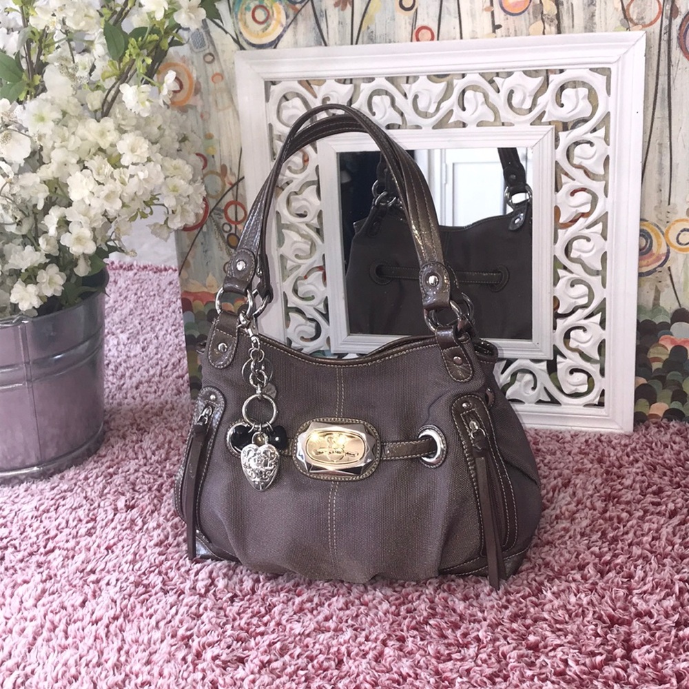 Kathy Van Zeeland Gorgeous shoulder bag